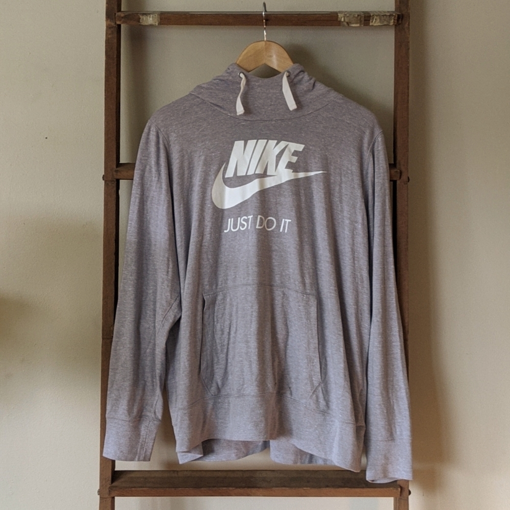 Nike pullover hoodie
